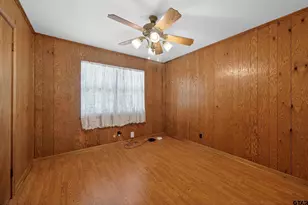 106 Southview Dr, Henderson, TX 75654 - Photo 26