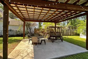 410 E 4th St, Mount Pleasant, TX 75455 - Photo 24