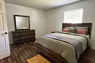410 E 4th St, Mount Pleasant, TX 75455 - Photo 34