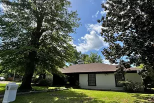 410 E 4th St, Mount Pleasant, TX 75455 - Photo 2