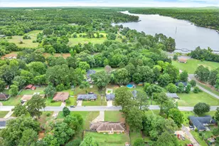 2203 Woodbine, Gladewater, TX 75647 - Photo 6