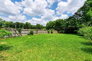 2005 Happy St, Mt Pleasant, TX 75455 - Photo 6