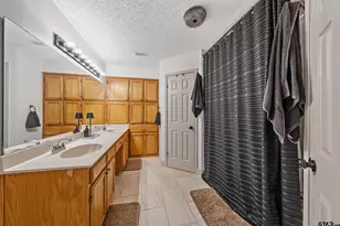 607 E Woodhaven St, White Oak, TX 75693 - Photo 20