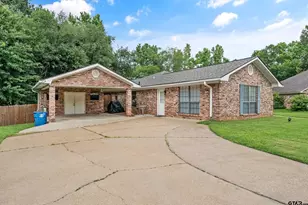 607 E Woodhaven St, White Oak, TX 75693 - Photo 4