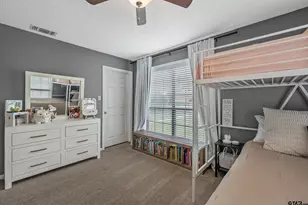 607 E Woodhaven St, White Oak, TX 75693 - Photo 22
