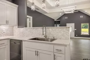 903 Bethune, Jacksonville, TX 75766 - Photo 10