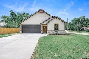 213 Turman St, Mineola, TX 75773 - Photo 1