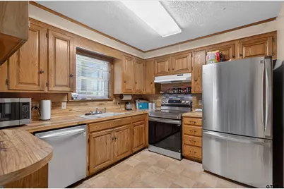2884 Airways Dr, Tyler, TX 75704 - Photo 6