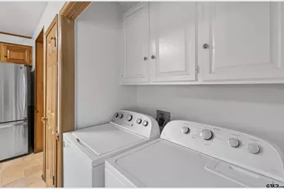 2884 Airways Dr, Tyler, TX 75704 - Photo 8