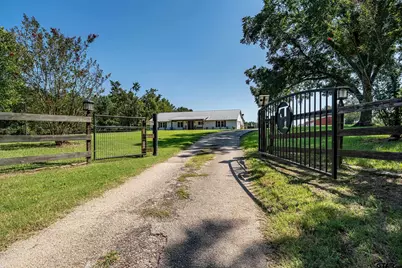 13900 County Road 2139, Troup, TX 75789 - Photo 10