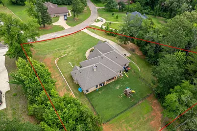 15874 Crazy Horse Dr, Lindale, TX 75771 - Photo 2