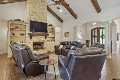 15874 Crazy Horse Dr, Lindale, TX 75771 - Photo 4