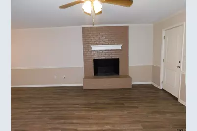 602 E South St Unit 8, Lindale, TX 75771 - Photo 2
