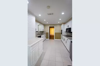 604 Hampshire St, Longview, TX 75605 - Photo 10