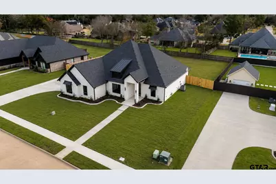 12318 Harlon St, Flint, TX 75762 - Photo 1