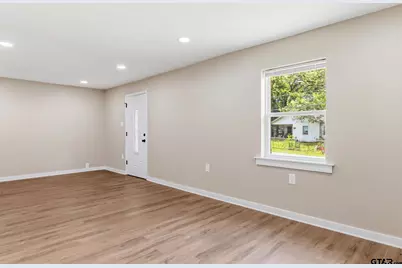 205 Hollywood St, Arp, TX 75750 - Photo 8