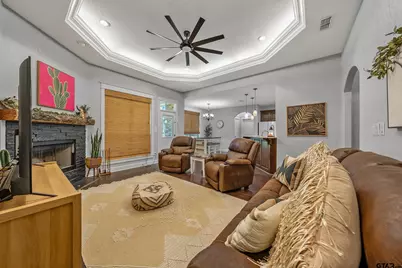 15682 Regian Drive, Lindale, TX 75771 - Photo 8
