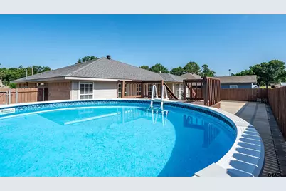 672 Inwood St, Mineola, TX 75773 - Photo 2
