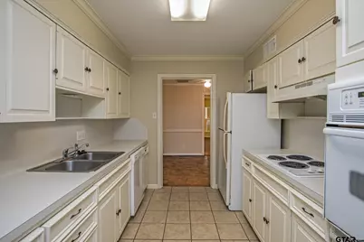 3712 Colony Park, Tyler, TX 75701 - Photo 8