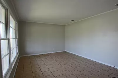1712 Redbud, Tyler, TX 75701 - Photo 2