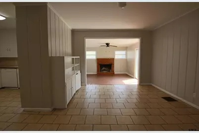 1712 Redbud, Tyler, TX 75701 - Photo 6