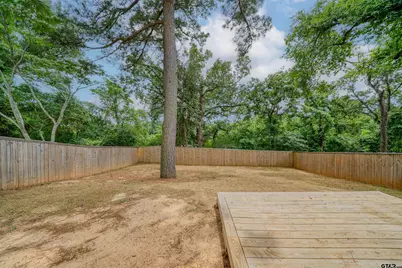 2006 W Oakwood St, Tyler, TX 75702 - Photo 16