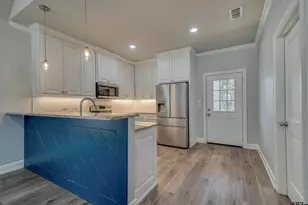 2006 W Oakwood St, Tyler, TX 75702 - Photo 10