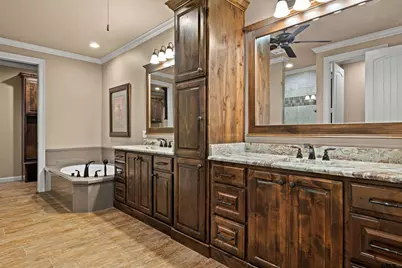 102 Nathan, Chandler, TX 75758 - Photo 18