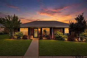 407 Briar Ct, Overton, TX 75684 - Photo 1