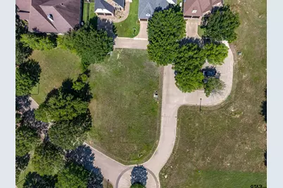 100 Elm Tree Cir, Bullard, TX 75757 - Photo 2