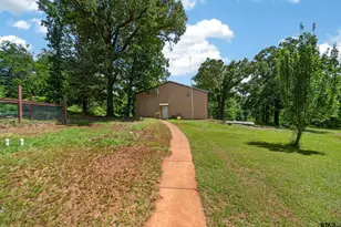 2143 Co Rd 4118, Jacksonville, TX 75766 - Photo 32