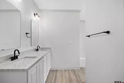 8430 Lakeway Drive, Tyler, TX 75703 - Photo 20