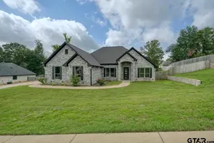 12121 Oak Grove Dr, Tyler, TX 75706 - Photo 1