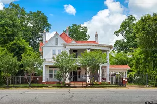 211 W Grand Ave, Marshall, TX 75670 - Photo 1