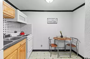 215 W Grand Ave, Marshall, TX 75670 - Photo 18