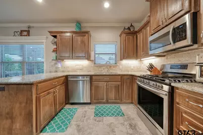 312 Kingdom Blvd, Lindale, TX 75771 - Photo 20