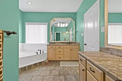2404 Sugar Creek Circle, Longview, TX 75605 - Photo 22