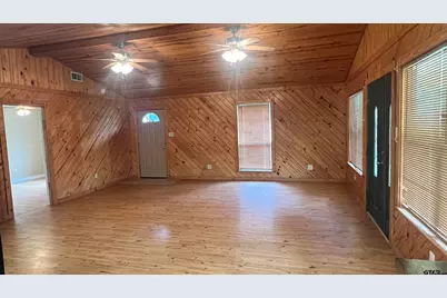 22712 Creekwood Dr., Flint, TX 75762 - Photo 12