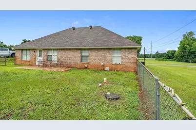 328 County Road 4220, Jacksonville, TX 75766 - Photo 4