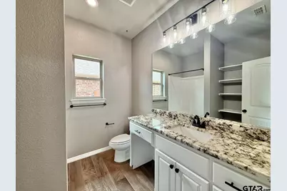 332 Kingdom Blvd, Lindale, TX 75771 - Photo 10
