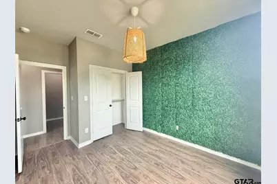 332 Kingdom Blvd, Lindale, TX 75771 - Photo 16