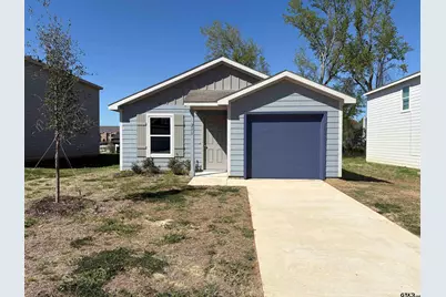 211 Blue Bird Ln, Mineola, TX 75773 - Photo 1