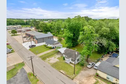 210 Cooper, Lindale, TX 75771 - Photo 2