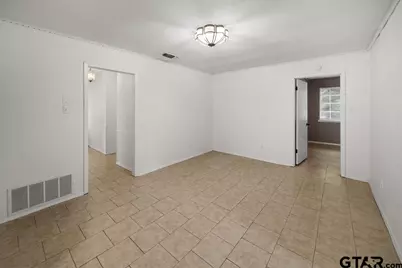 856 Avenue A, Canton, TX 75103 - Photo 8