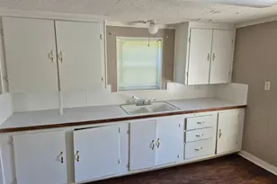 501 Myrtle Dr, Jacksonville, TX 75766 - Photo 4