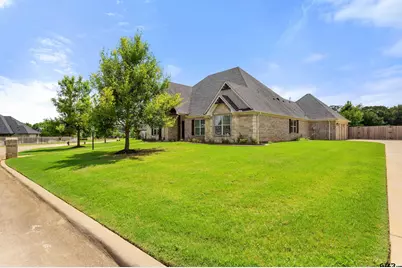 20246 Deer Hollow Dr, Bullard, TX 75757 - Photo 2