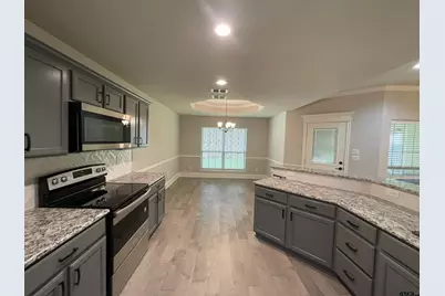 815 E Grande Blvd, Tyler, TX 75703 - Photo 12