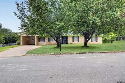 209 Meadowbrook, Overton, TX 75684 - Photo 1