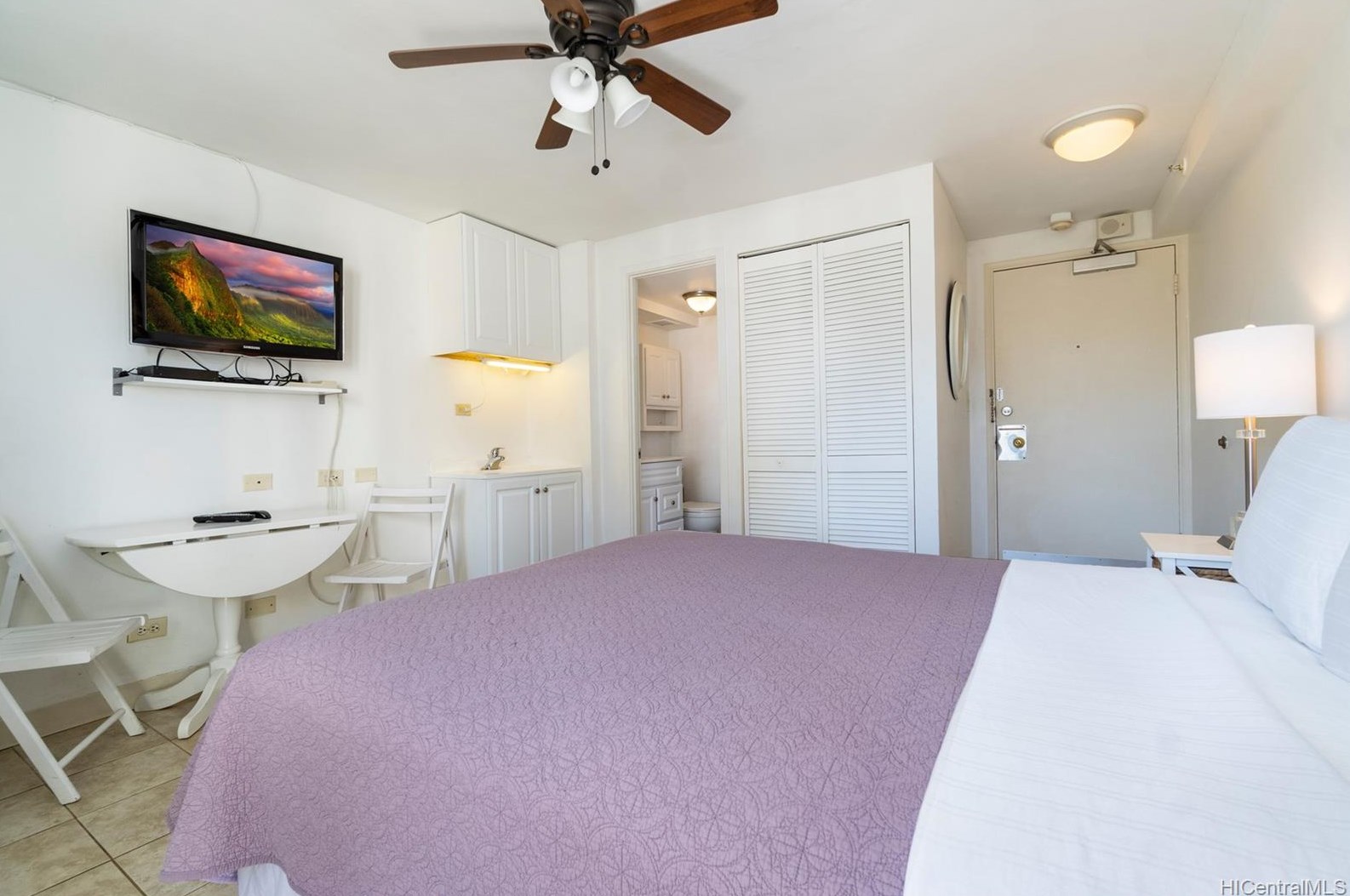 2450 Prince Edward St #1204a, Honolulu, HI 96815