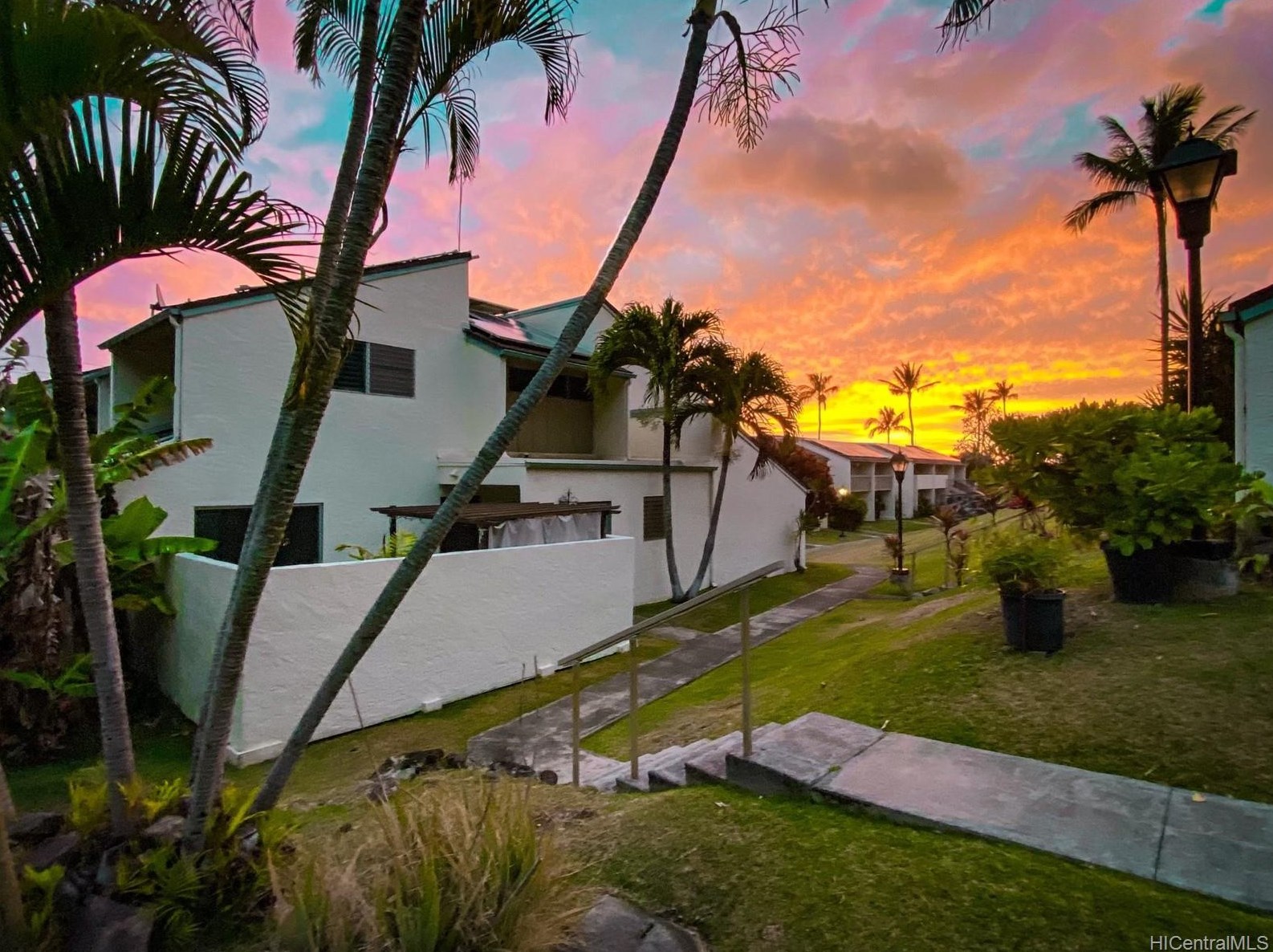 202 Noke St #2401, Kailua, HI 96734